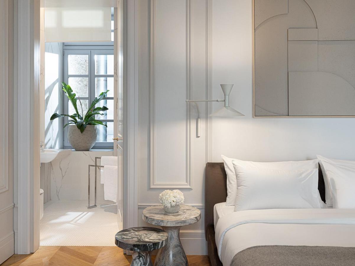 The Dolli At Acropolis, A To Live 5*