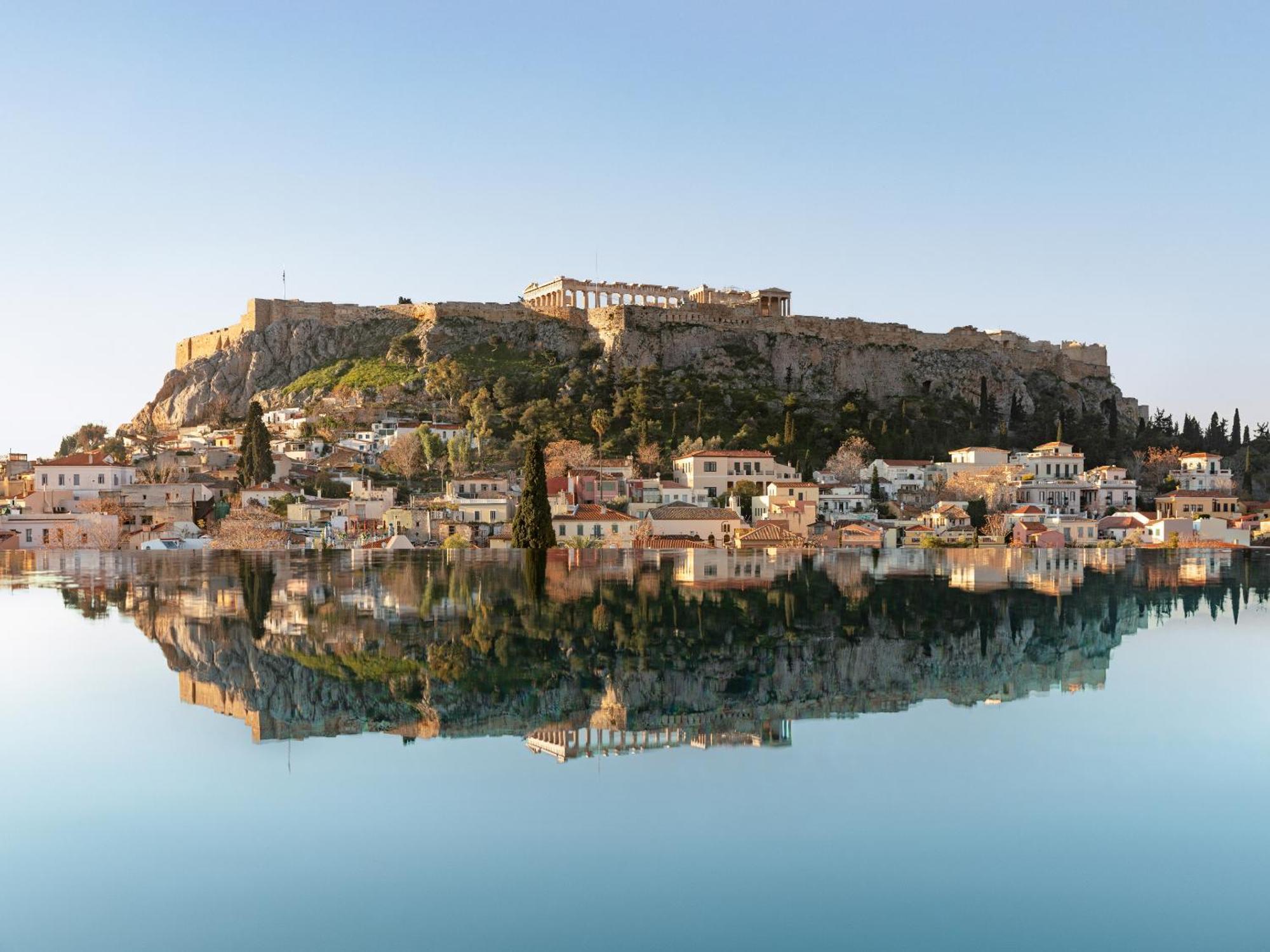 The Dolli At Acropolis, A To Live